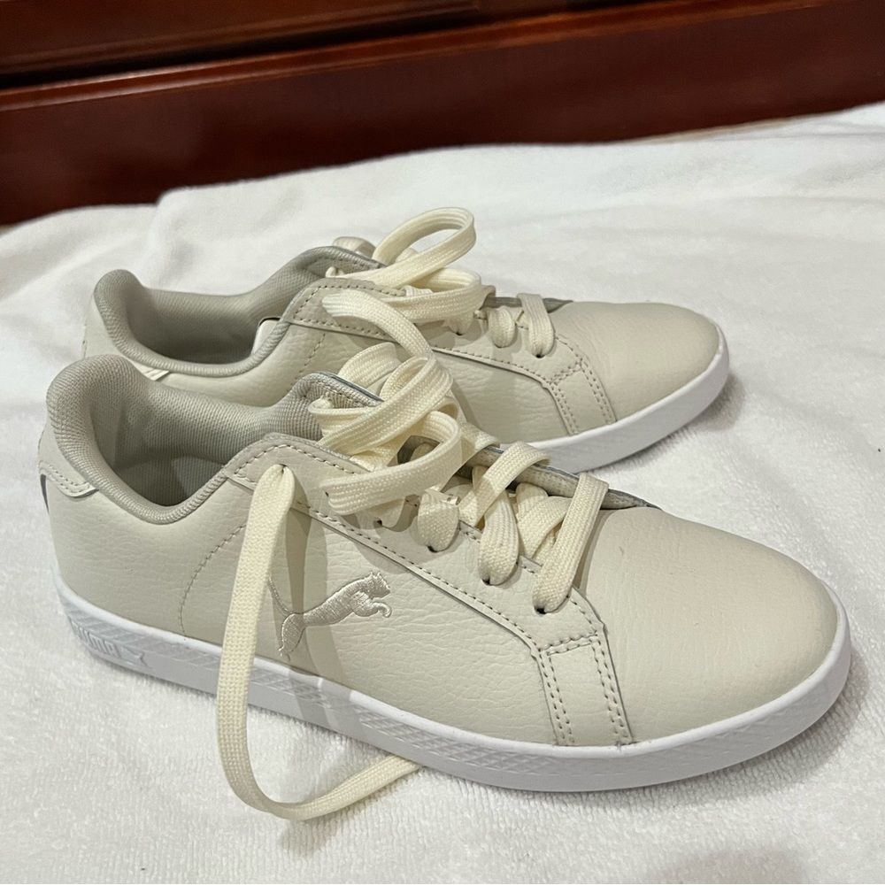 Puma Leather Sneakers Lightly Worn